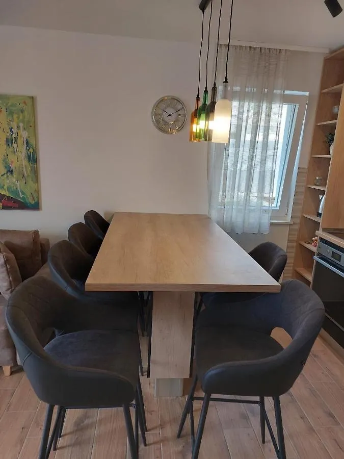 Apartments Vini Seget Donji Croatia